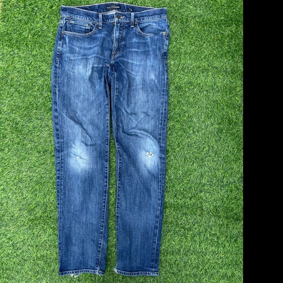 Lucky Brand Men’s 121 Slim distressed Denim Jeans 31/32 casual on trend Preowned - Picture 2 of 8